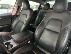 تسلا موديل 3